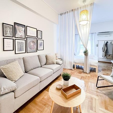 Boho Chic 2Br Apartment In The Center Of Athena Bagian luar foto