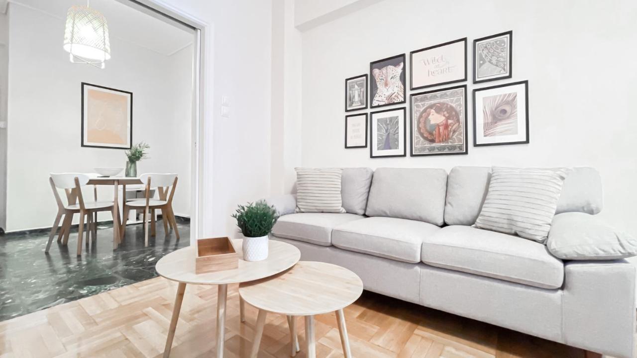 Boho Chic 2Br Apartment In The Center Of Athena Bagian luar foto