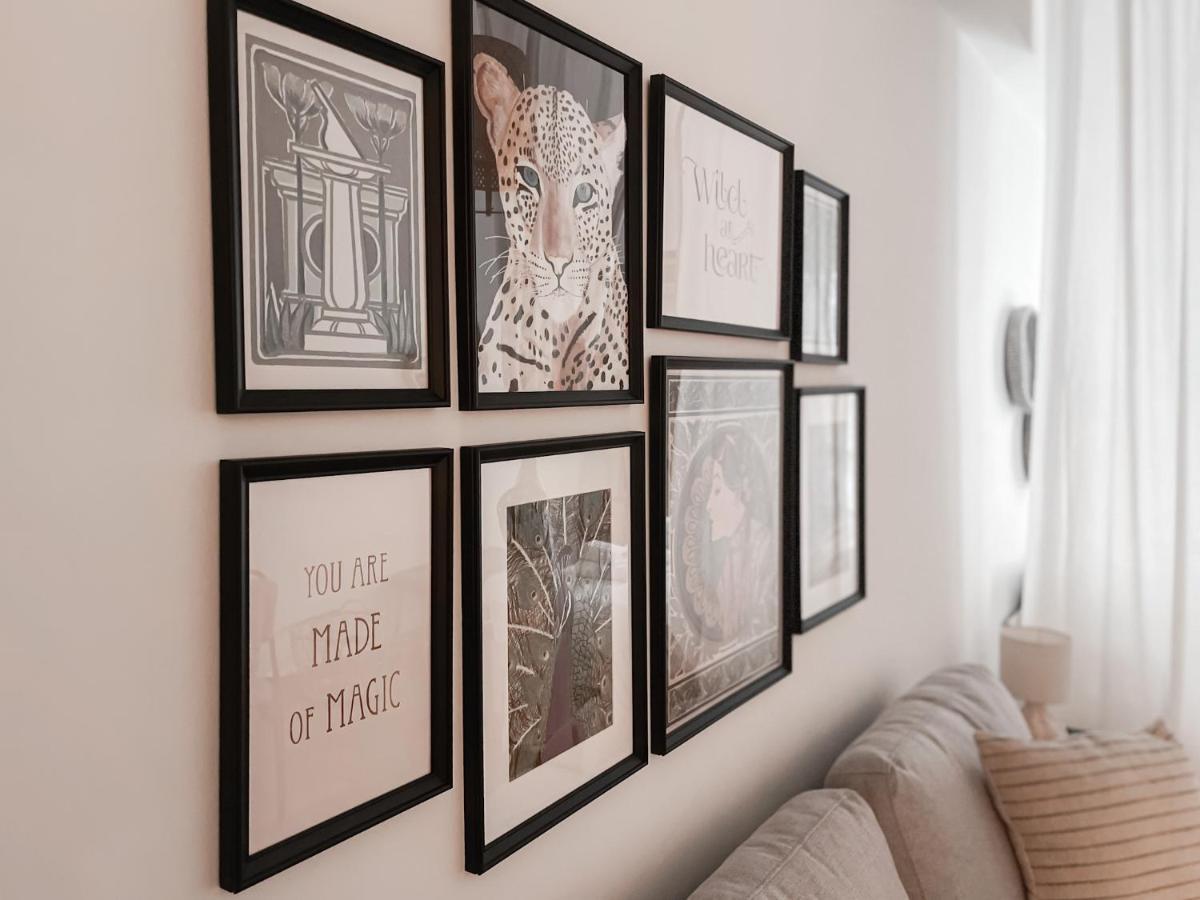 Boho Chic 2Br Apartment In The Center Of Athena Bagian luar foto